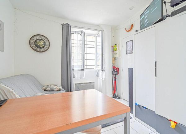 Immeuble à vendre    12 pièces • 140,06 m2 Paris 12