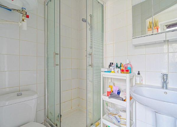 Immeuble à vendre    12 pièces • 140,06 m2 Paris 12