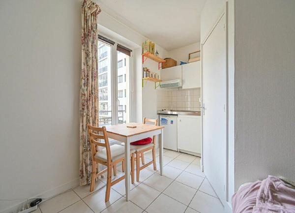 Immeuble à vendre    12 pièces • 140,06 m2 Paris 12