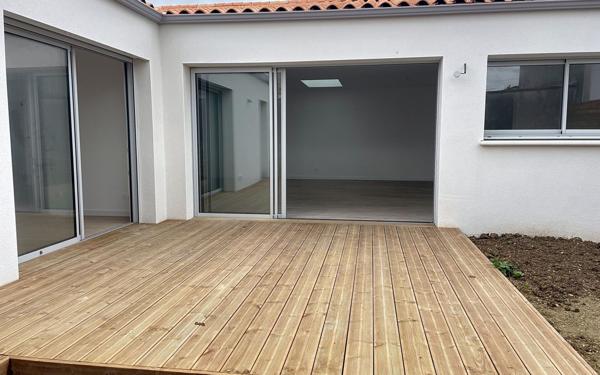 Maison à vendre    5 pièces •  Sainte-Soulle