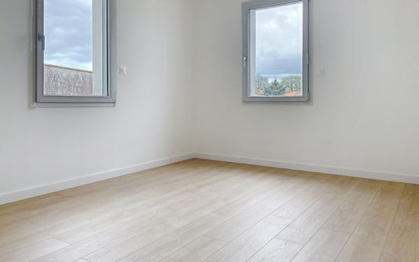 Maison à vendre    5 pièces •  Sainte-Soulle