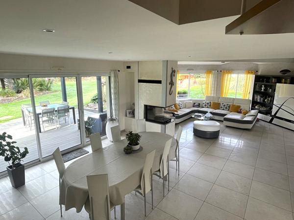 Maison Saint Philbert De Grand Lieu 6 pièce(s) 176.46 m2