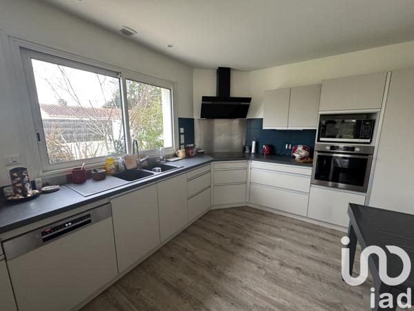 Maison à vendre 7 pièces 150 m² Les Sables-d'Olonne