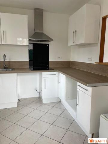 Maison 67 m2 - terrain 120 m2 - 2 chambres - proche tous commerces - écoles - RER D