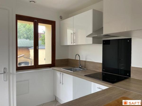 Maison 67 m2 - terrain 120 m2 - 2 chambres - proche tous commerces - écoles - RER D