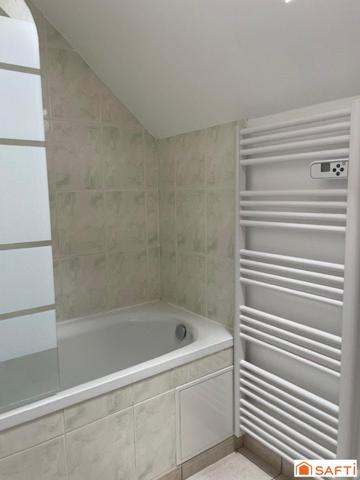 Maison 67 m2 - terrain 120 m2 - 2 chambres - proche tous commerces - écoles - RER D