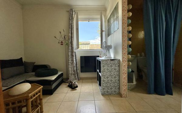 Maison à vendre    3 pièces •  Vauvert