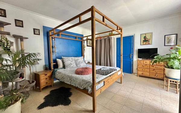 Maison à vendre    3 pièces •  Vauvert