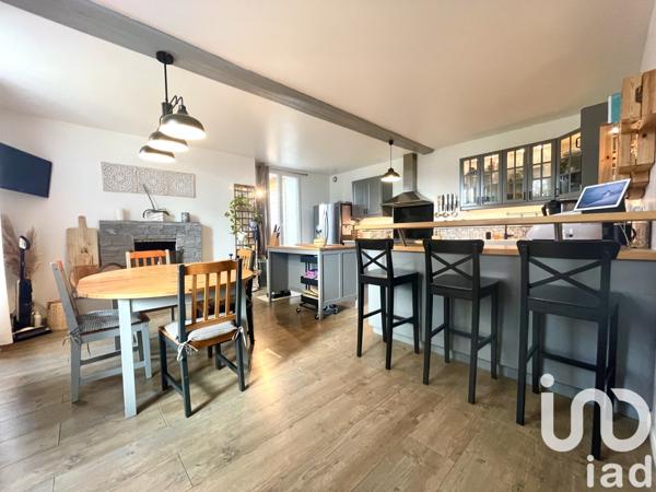 Maison à vendre 10 pièces 248 m² Matha