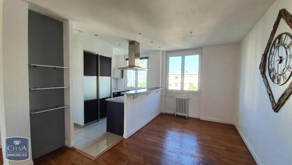 Appartement à louer 3 pièces 67.94m² Le Havre (76600)