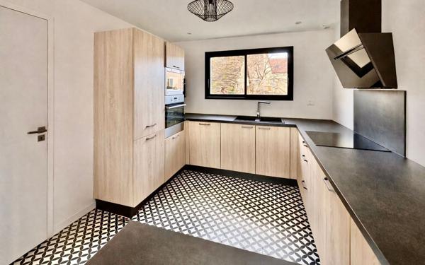 Maison à vendre    5 pièces •  Douvres-la-Délivrande