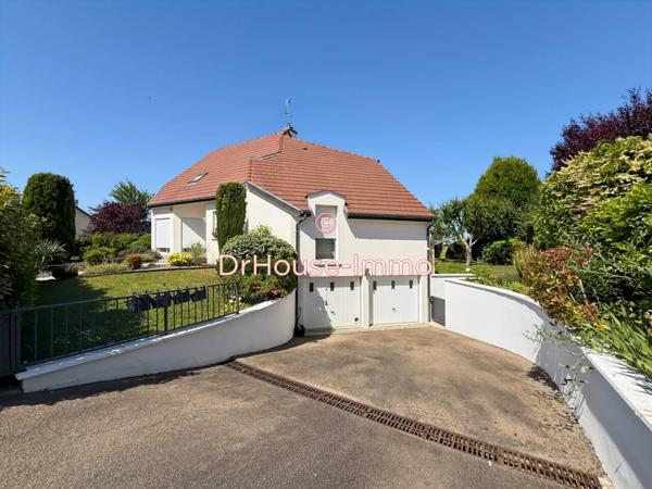 Maison à vendre 6 pièces de 196 m²