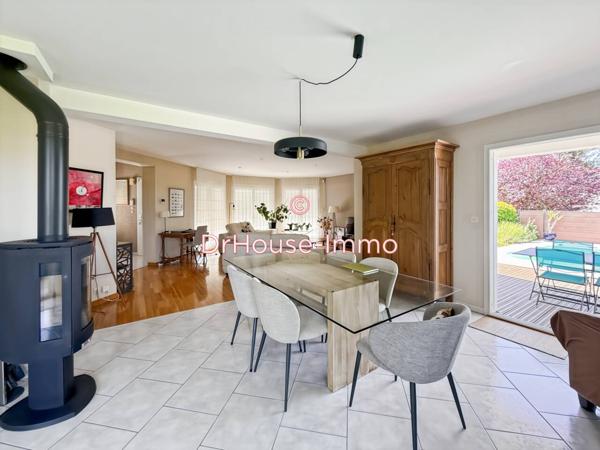 Maison à vendre 6 pièces de 196 m²