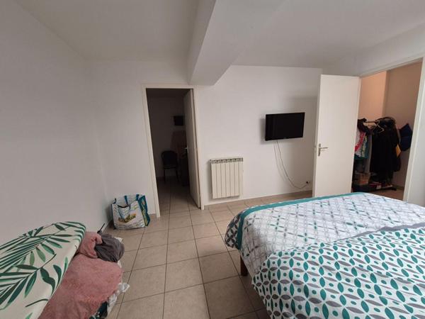 TRES BEL Appartement de 61 m2 datant de 2009 dans le Morbihan  (14 km de Lorient, 25 min des plages)