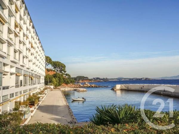 Appartement F2 à vendre  3 pièces - 65 m 2   BANDOL  - 83