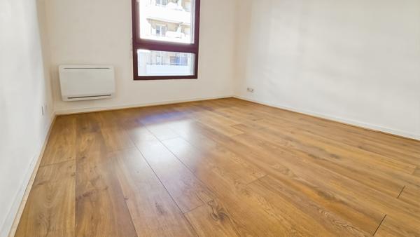 Emplacement idéal gare et centre-ville à pied