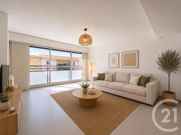 Appartement F2 à vendre  2 pièces - 53,90 m 2   ST RAPHAEL  - 83