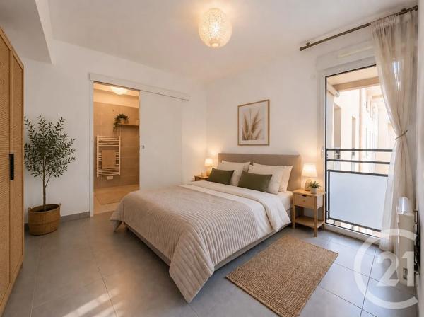 Appartement F2 à vendre  2 pièces - 53,90 m 2   ST RAPHAEL  - 83