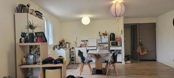 Locaux commerciaux/appartements  1263 M²