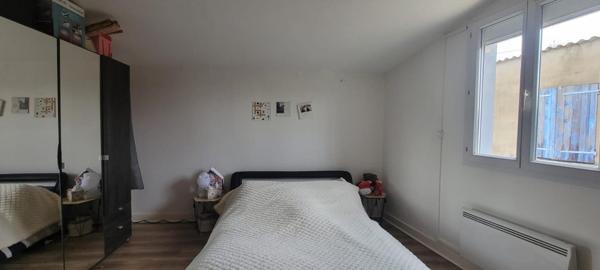 Locaux commerciaux/appartements  1263 M²