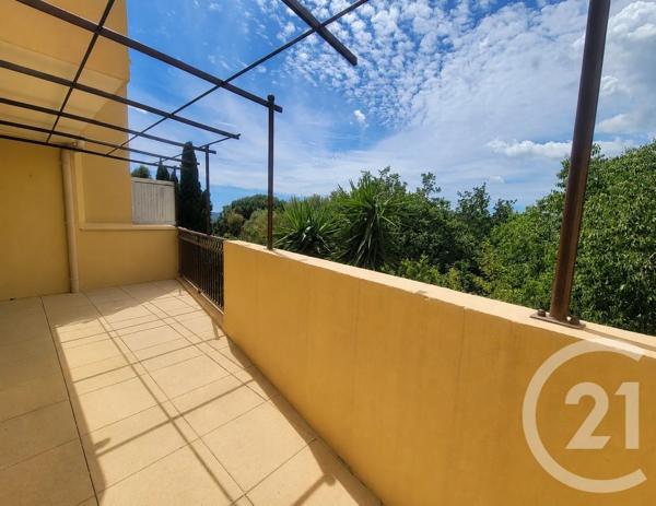 Appartement T3 à vendre  3 pièces - 73,08 m 2   GRIMAUD  - 83
