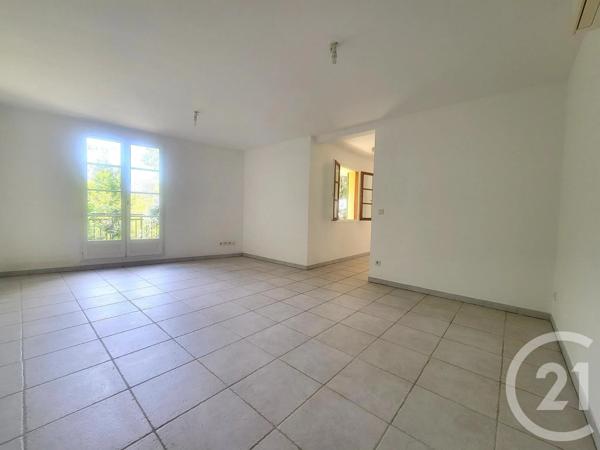 Appartement T3 à vendre  3 pièces - 73,08 m 2   GRIMAUD  - 83
