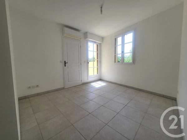 Appartement T3 à vendre  3 pièces - 73,08 m 2   GRIMAUD  - 83