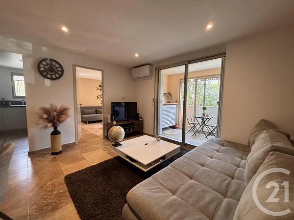 Appartement T3 à vendre  3 pièces - 73,08 m 2   GRIMAUD  - 83