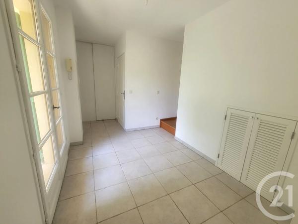 Appartement T3 à vendre  3 pièces - 73,08 m 2   GRIMAUD  - 83