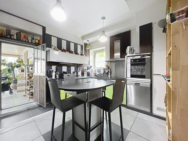 Maison 4 chambres, Nantes Sud, jardin, stationnements, Commerces et Transports