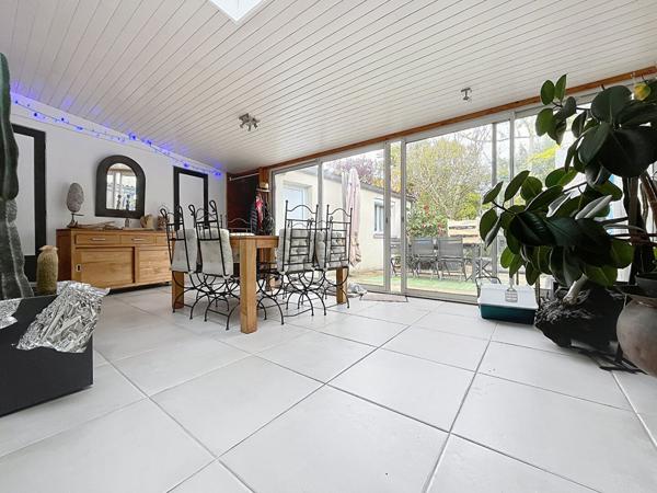Maison 4 chambres, Nantes Sud, jardin, stationnements, Commerces et Transports