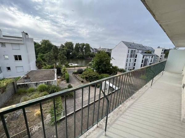 Appartement 2 pièces                                        - 44000 Nantes Réf : 12272