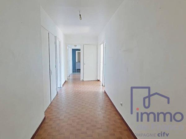 Appartement 5 pièces                                        - 43000 Le Puy-en-Velay Réf : VA39825-CIFVFOREZVELAY