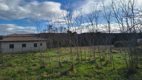 RARE A LA VENTE TERRAIN CONSTRUCTIBLE