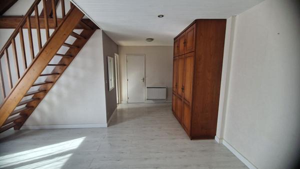 À vendre : Appartement 3 pièces à COMBS LA VILLE