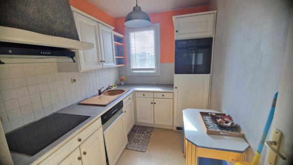 À vendre : Appartement 3 pièces à COMBS LA VILLE