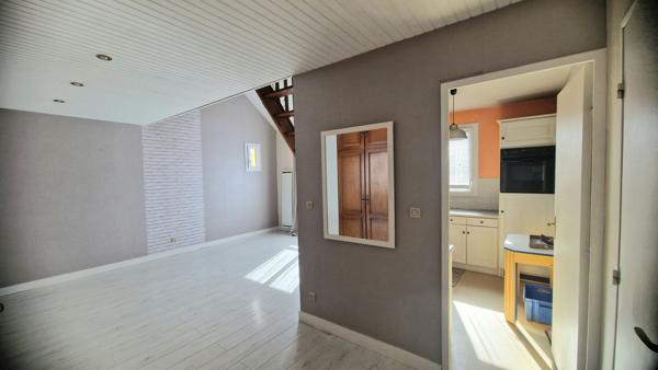 À vendre : Appartement 3 pièces à COMBS LA VILLE