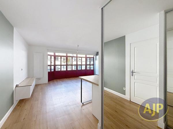 Appartement à vendre Arcachon - 2 pièces, 60m² avec 1 chambre(s) à 329 000€ - AJP Immobilier Arcachon