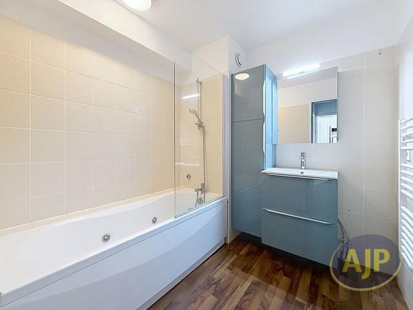 Appartement à vendre Arcachon - 2 pièces, 60m² avec 1 chambre(s) à 329 000€ - AJP Immobilier Arcachon