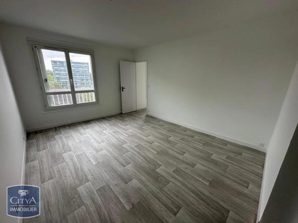 Appartement à louer 2 pièces 49.02m² Châteauroux (36000)