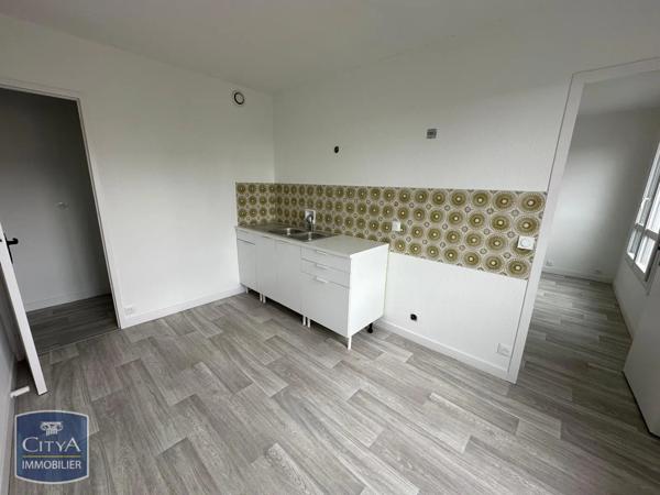 Appartement à louer 2 pièces 49.02m² Châteauroux (36000)