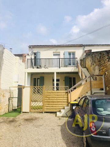 Vente immeuble Lesparre Medoc : 203 000 € - AJP Lesparre Immobilier