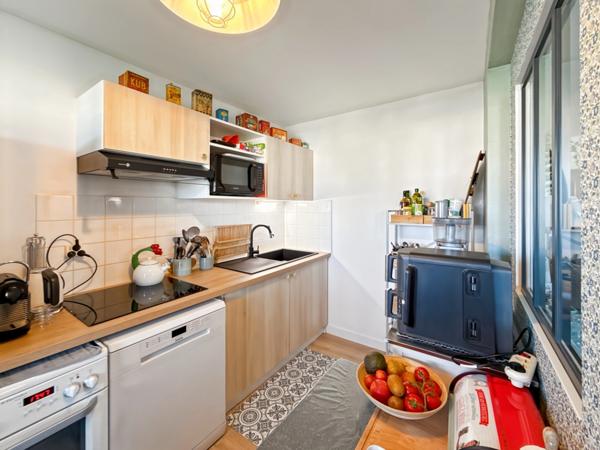 APPARTEMENT T3 de 70 m² AVEC TERRASSE de 48 m²