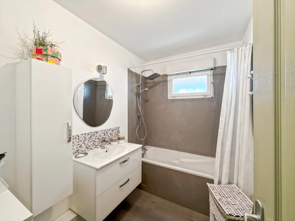 APPARTEMENT T3 de 70 m² AVEC TERRASSE de 48 m²