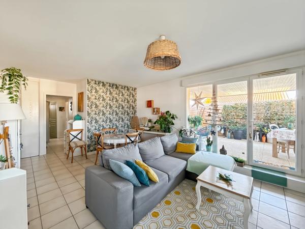 APPARTEMENT T3 de 70 m² AVEC TERRASSE de 48 m²