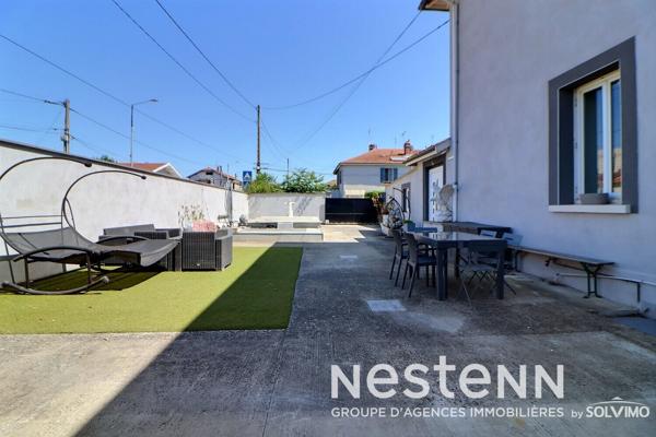 St Priest, Maison 4 pièces 127.31m2, terrasse, piscine, sous-sol