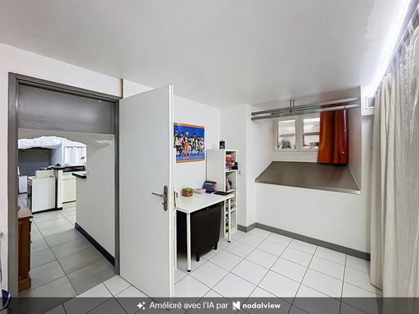 Appartement 3 pièces 98 m²  Charme troglodyte en hyper centre d'Aix-les-Bains