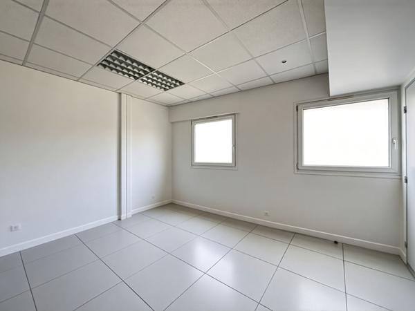 Loft / Local d'activité - Quartier Centre