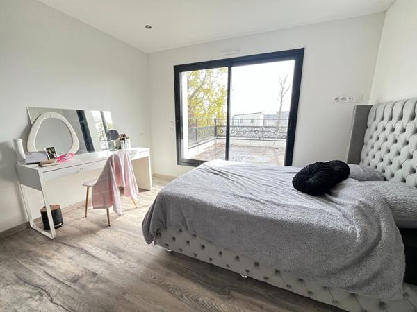 A VENDRE NOYAL CHATILLON - Maison contemporaine 2022 env.194m² - Terrain SUD OUEST 465m²