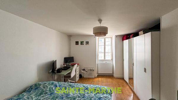 Niort. Maison de ville, 3 chambres, jardin et garage. Niort (79000)